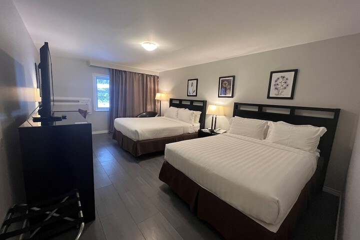 Room 54 of 151