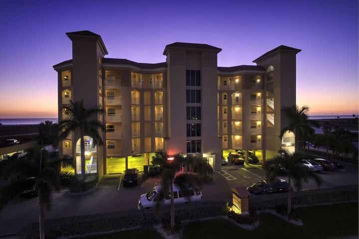 Surf Beach Treasure Island Resort