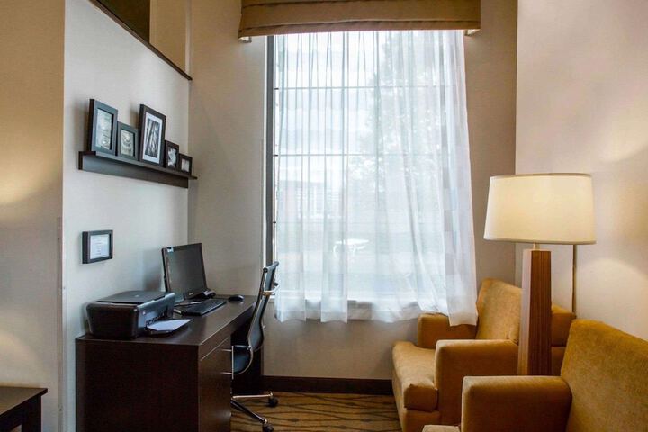 Hotel Interior 7 of 33