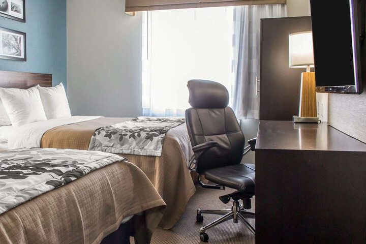 Room 8 of 27