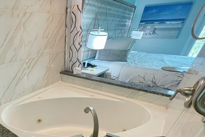 Ocean Sands Beach Boutique Inn - 1 Acre Private Beach