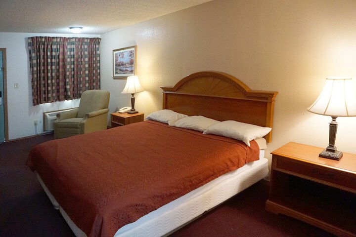 Room 18 of 24
