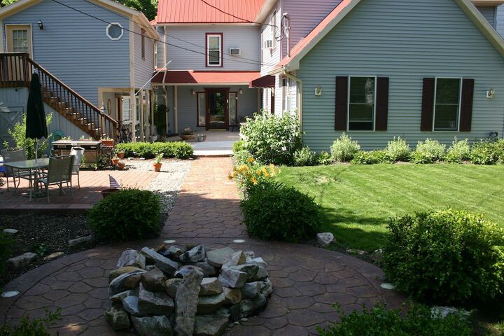 Springfield House B & B