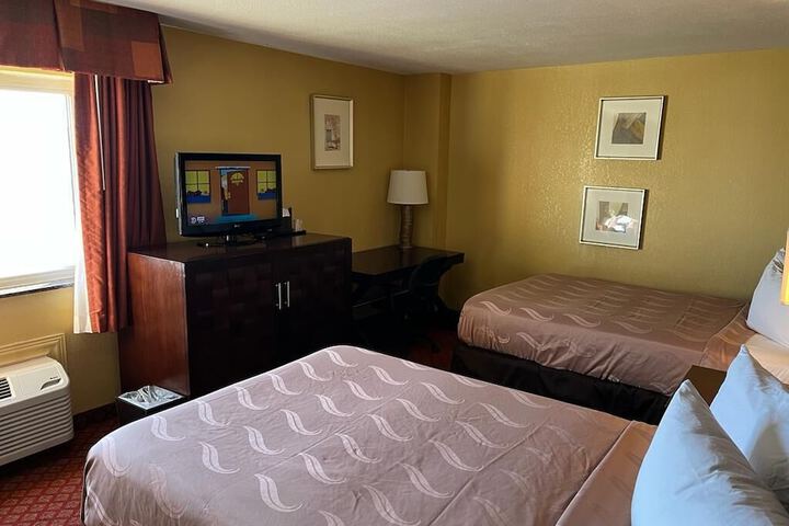 Room 14 of 25