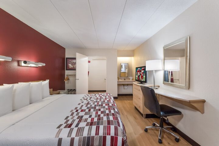 Room 30 of 41