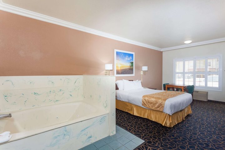 Room 13 of 15