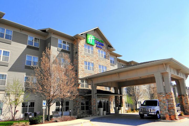 Hotel 2 of 42