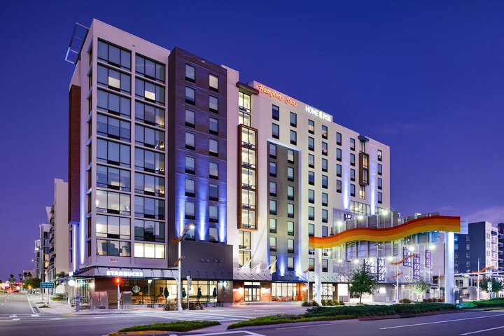 Hotel 8 of 71