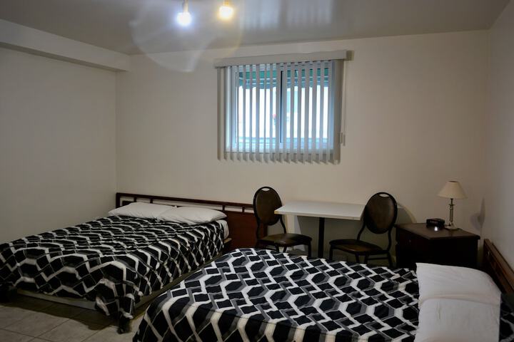 Room 13 of 34