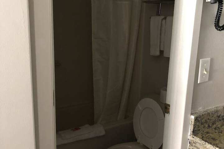 Room 16 of 21