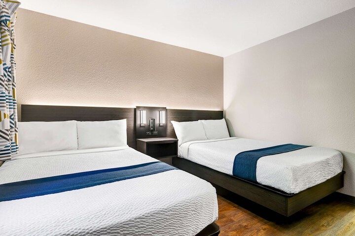 Motel 6 Issaquah WA - Seattle - East