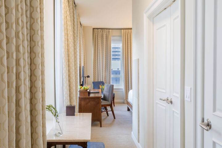 Room 50 of 132