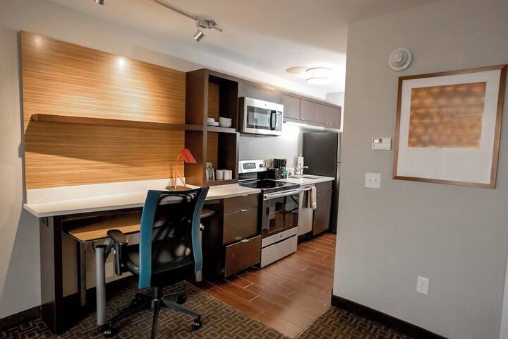 Room 15 of 27