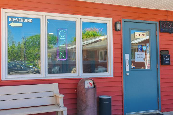 Chippewa Motel
