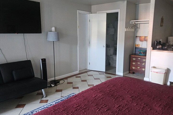 Camaray Motel