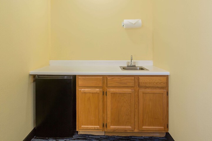 Room 6 of 20