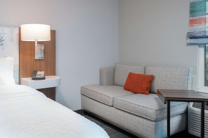 Room 19 of 42