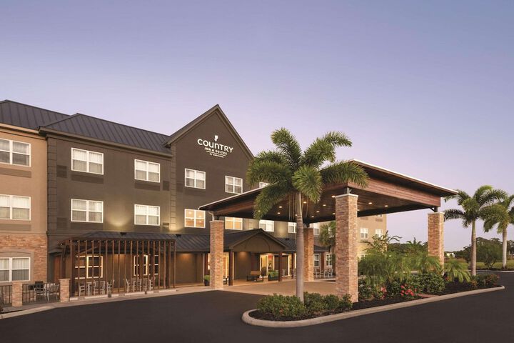 Country Inn & Suites by Radisson Bradenton-Lakewood Ranch, FL