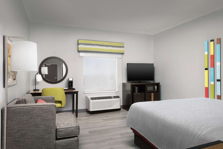 Room 15 of 34