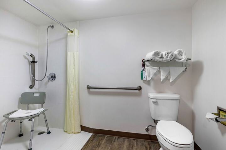 Room 15 of 24