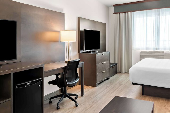 Room 26 of 75