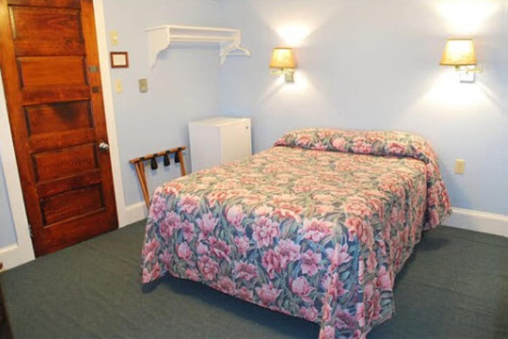 Room 33 of 63