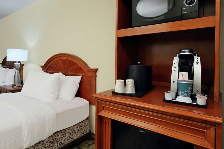 Room 14 of 22