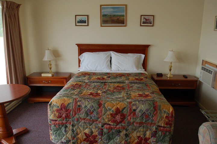 Room 26 of 61