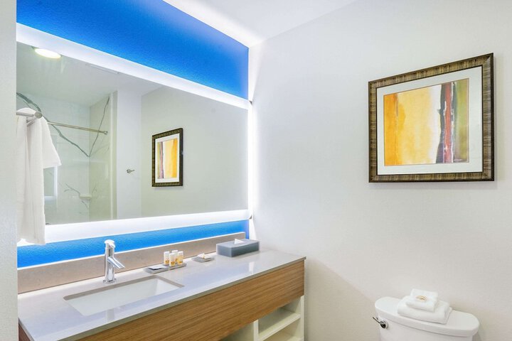 Room 20 of 32