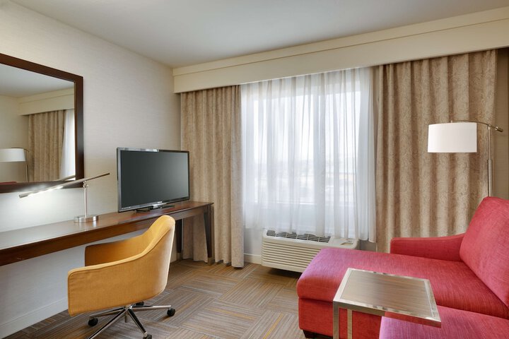 Room 16 of 53