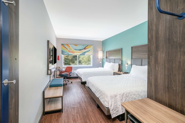 Room 10 of 36