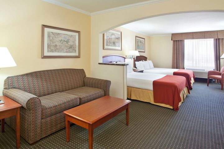 Room 16 of 48