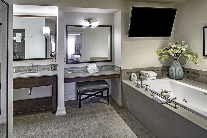 DoubleTree by Hilton Hotel Modesto