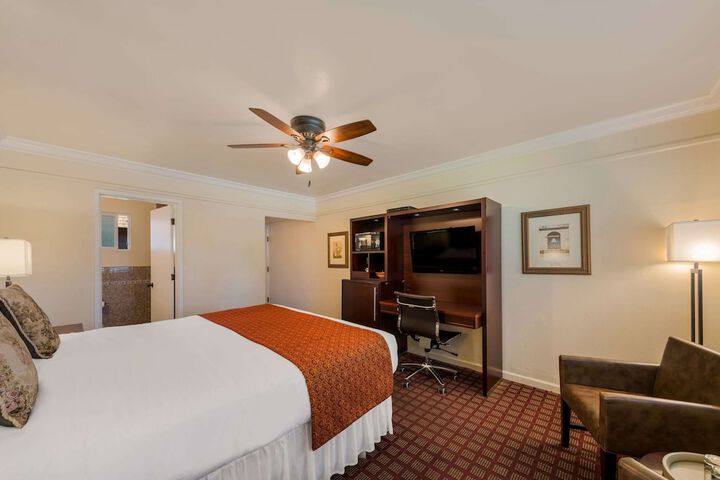 Room 29 of 36