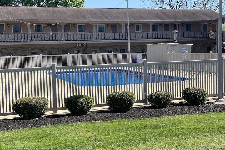 White Rose Motel - Hershey