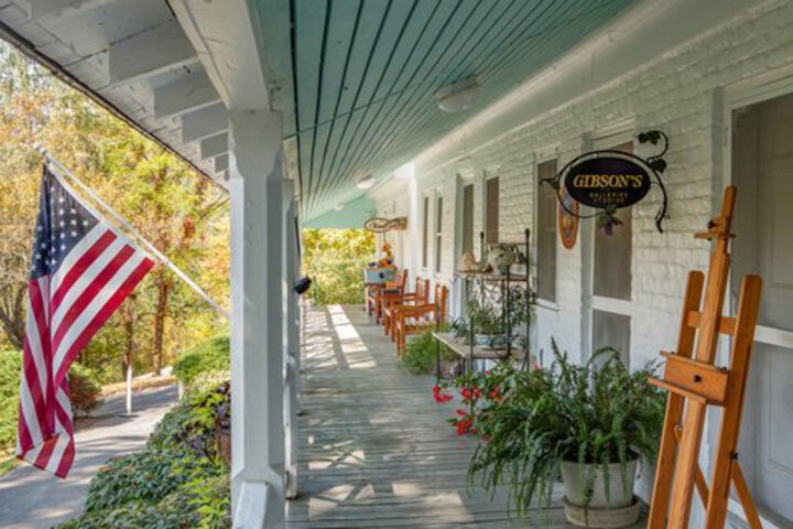 Hotel 4 of 200
