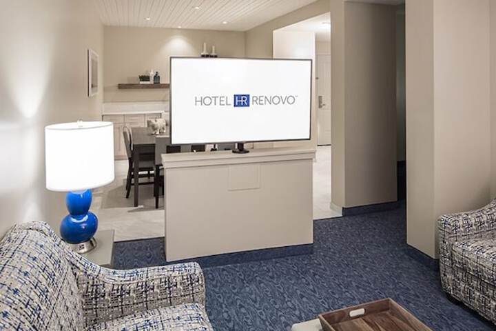 Hotel Renovo Des Moines UrbandaleTapestry Collection Hilton