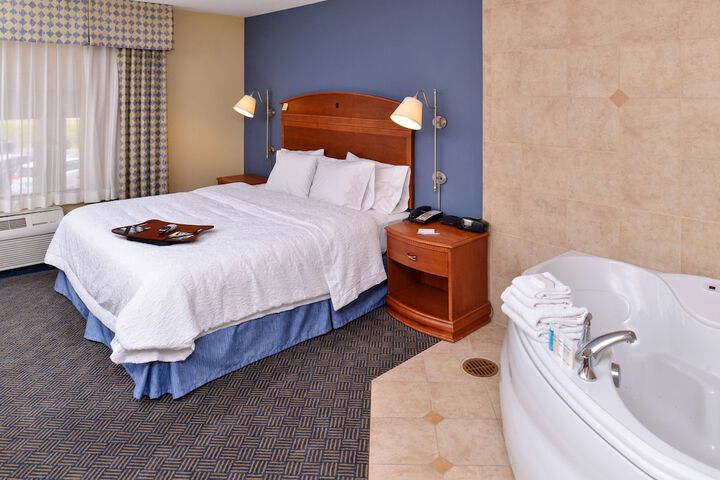 Room 10 of 46