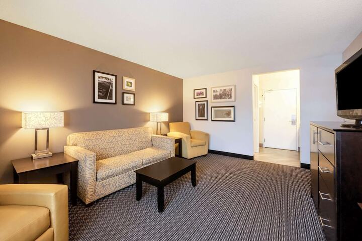 Room 18 of 42