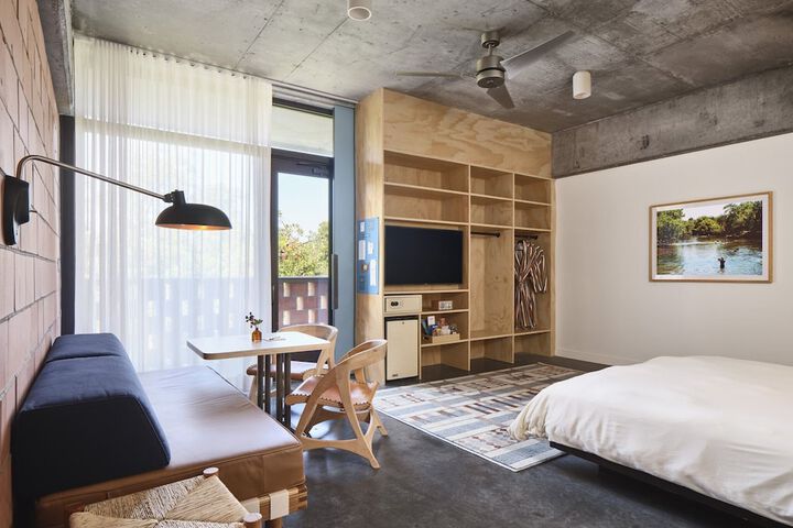 Room 17 of 73