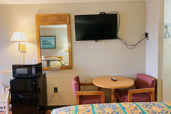 Room 5 of 38