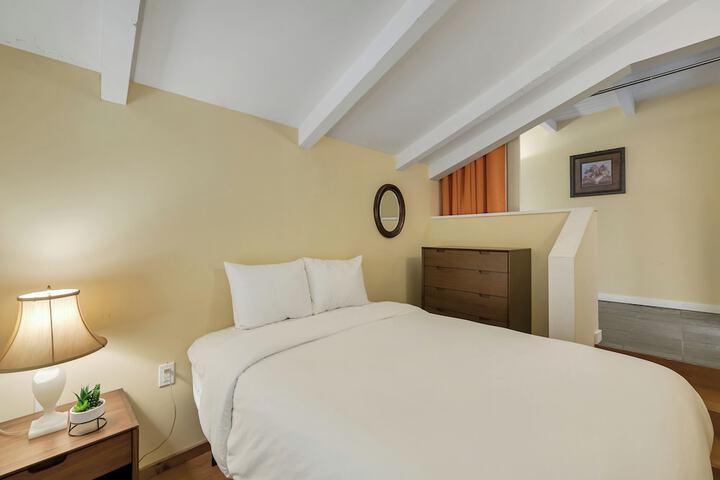 Room 37 of 49