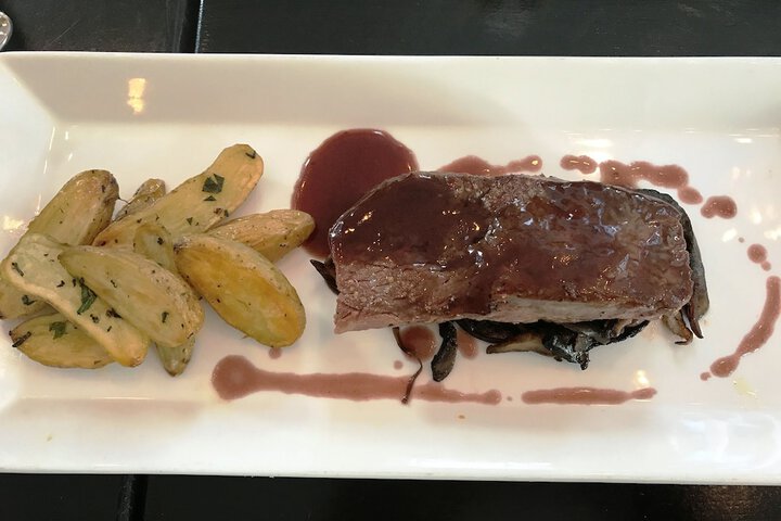 Dining 56 of 70