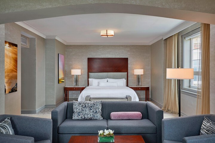 Room 14 of 71
