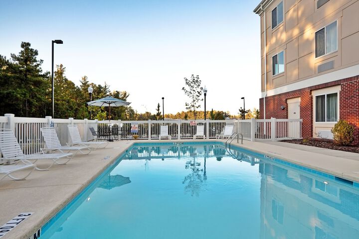 Pool 4 of 38