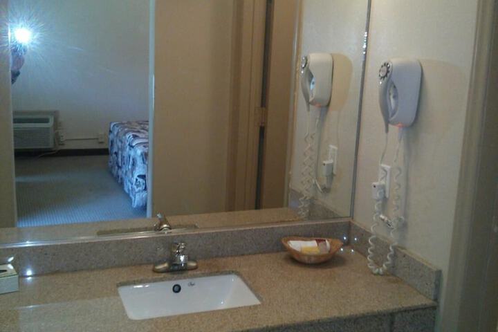 Room 19 of 29