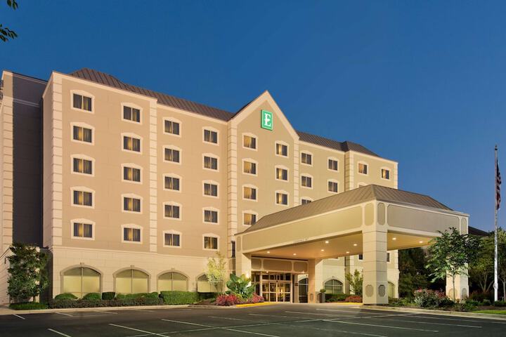 Hotel 4 of 52