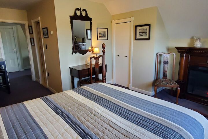 Room 21 of 64