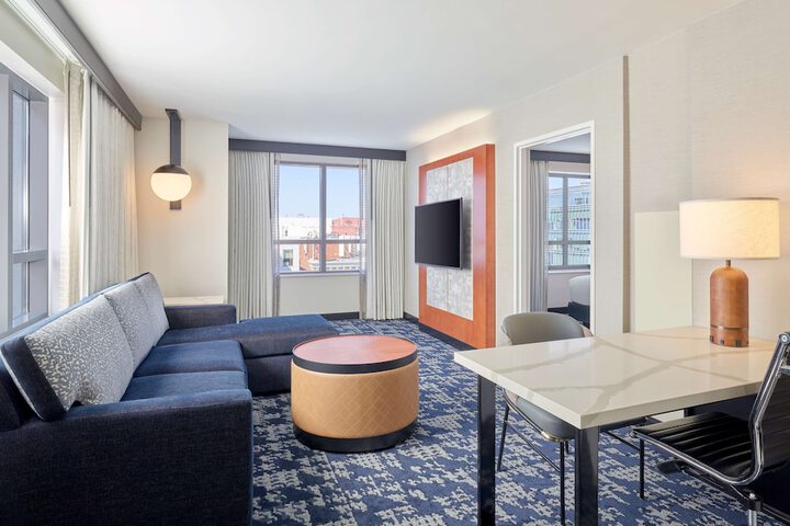 Room 16 of 51