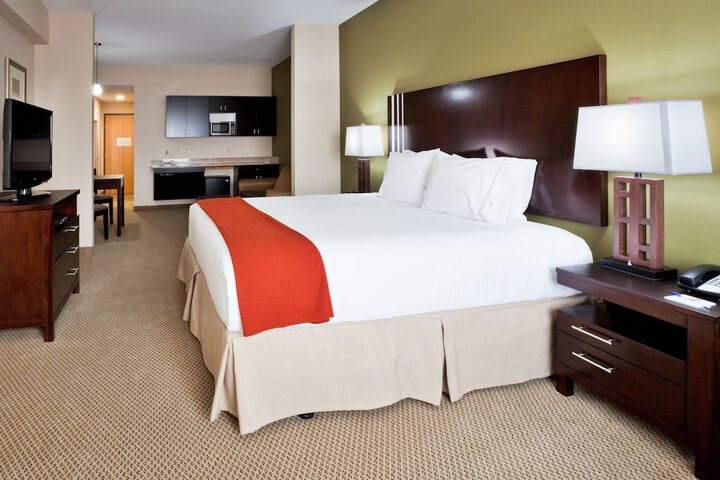 Holiday Inn Express Lake Wales N-Winter Haven by IHG